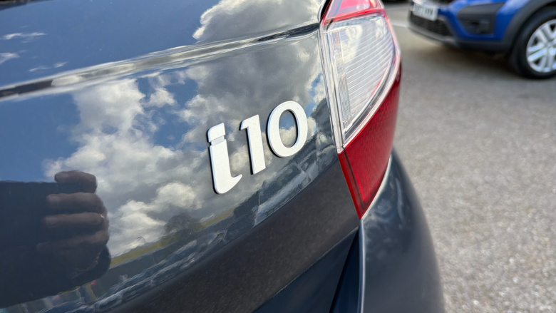 Hyundai i10 1.0 MPi Premium 5dr Petrol Hatchback